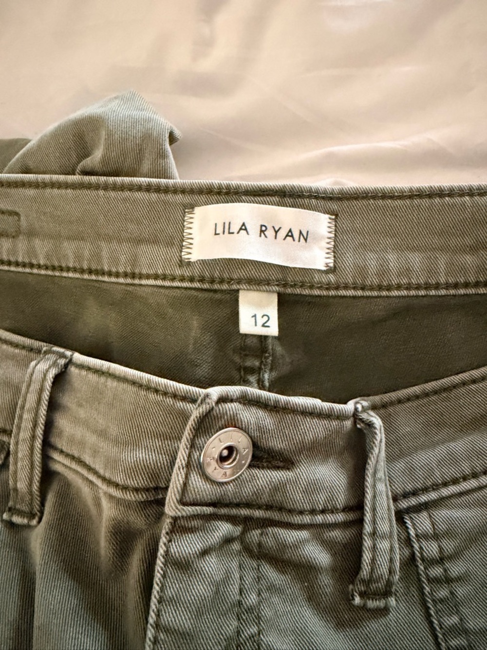 LILA RYAN Olive-Tone High-Rise Casual Pants